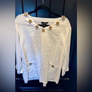 Ali Miles Cream Button-Accent Blouse